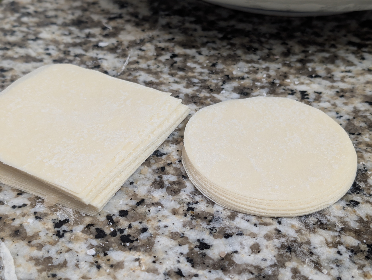 シュウマイの皮は「丸」か「正方形」か？プロが教える使い分けの極意